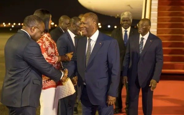 Côte d’Ivoire : Retour d’Alassane Ouattara à Abidjan dans un climat politique tendu