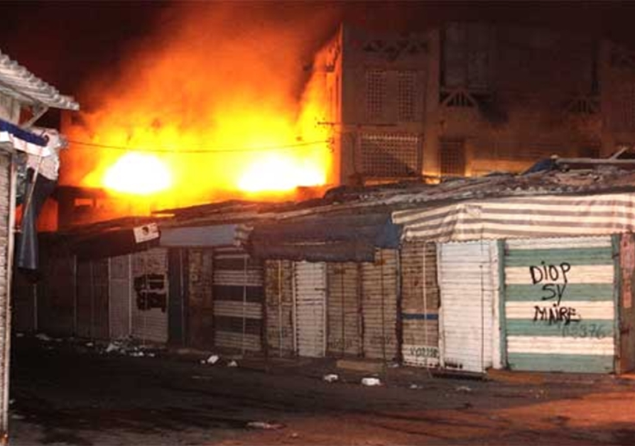 Gros Incendie au Marché Sandaga de Dakar : Les Premières Images du Désastre